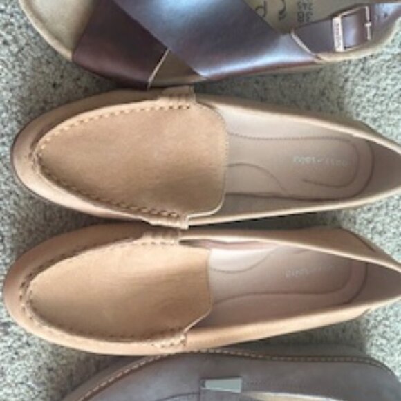 Naturalizer Adiline and Easy Spirit Slip on Loafers Bundle, 7 Wide - Picture 4 of 5